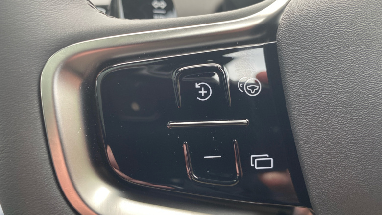 Volvo EX30 315kW Twin Motor Performance Ultra 69kWh 5dr Auto Electric Estate